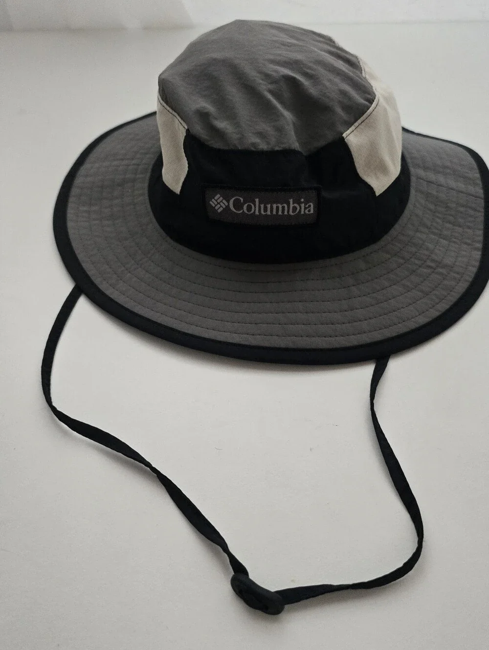 Columbia Kids Bora Bora II Booney Hat L/XL Omni-Shade UPF 50 Hiking Gray